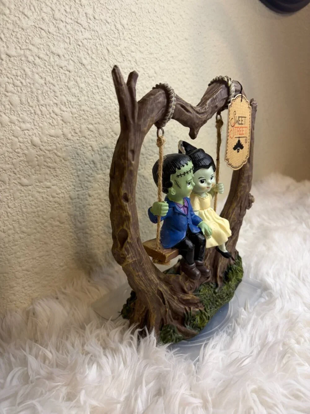 Sweet Street Frankenstein Bride Swing Halloween Figurine Statue NWT